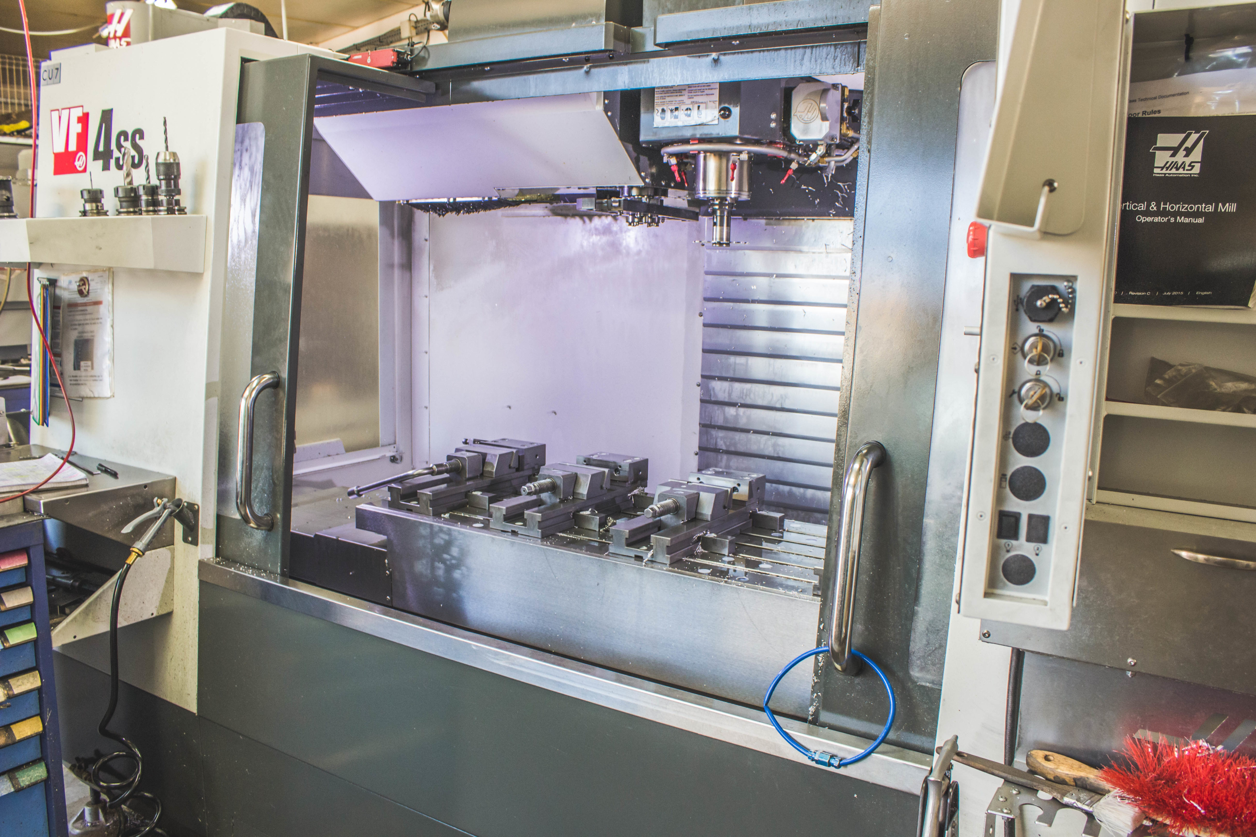 Centre d'usinage HAAS VF4SS